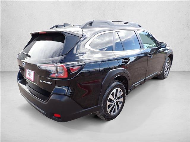 Certified 2025 Subaru Outback Premium AWD/4WD image 4
