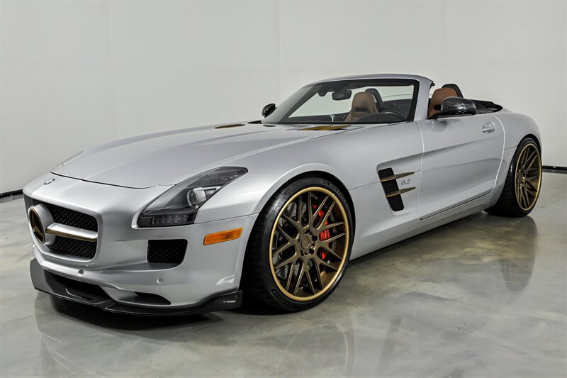 Used 2012 Mercedes-Benz SLS AMG Roadster image 5