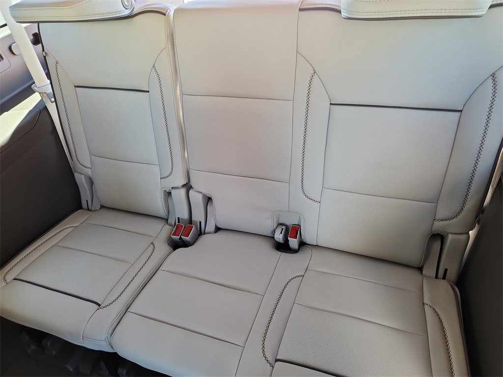 New 2026 GMC Yukon XL Denali image 9
