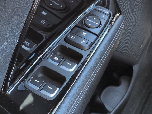 Used 2022 Kia Niro Touring Special Edition FWD image 24
