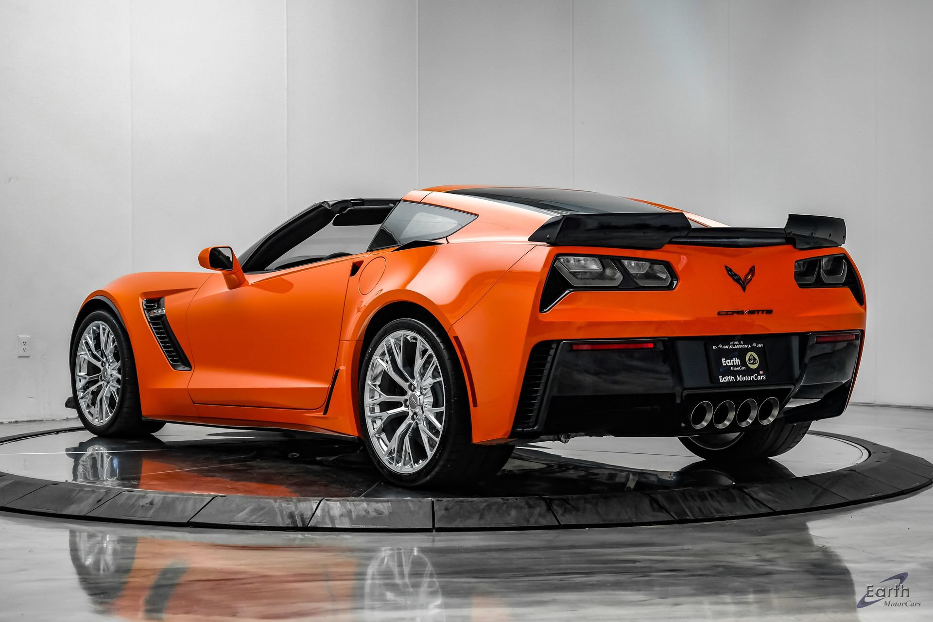 Used 2019 Chevrolet Corvette Z06 RWD image 12