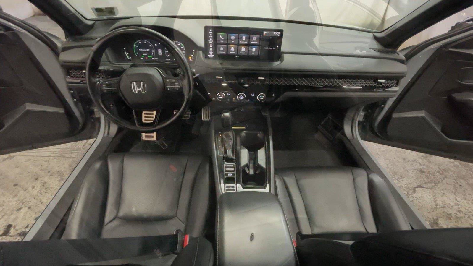 Used 2025 Honda Accord Sport image 25