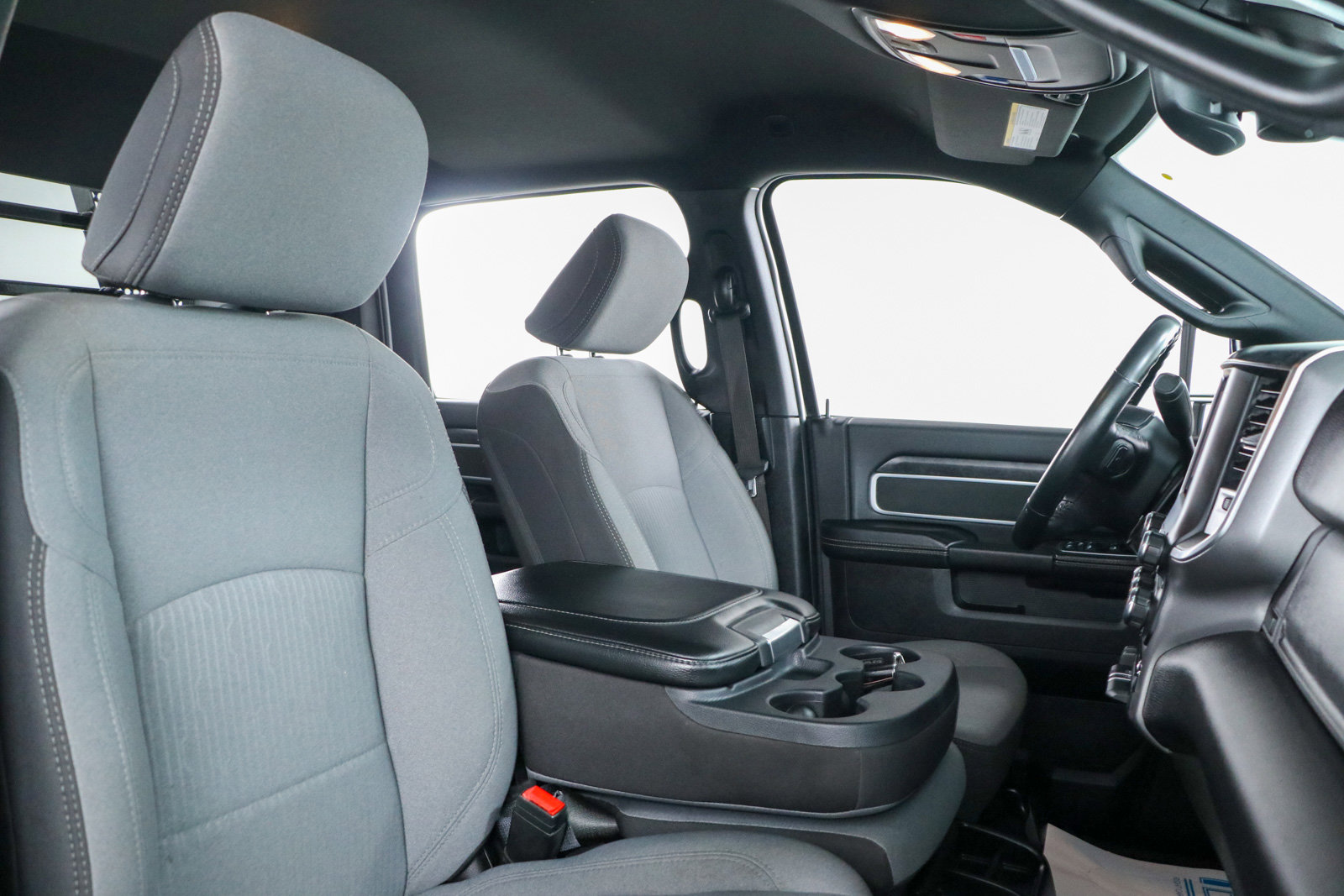 Used 2024 RAM 3500 Big Horn image 29