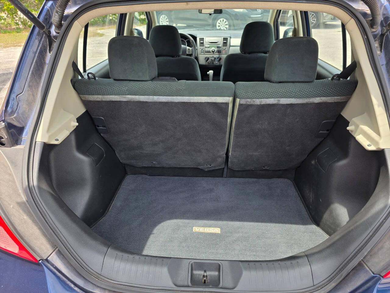 Used 2012 Nissan Versa 1.8 S w/ Plus Pkg FWD image 10