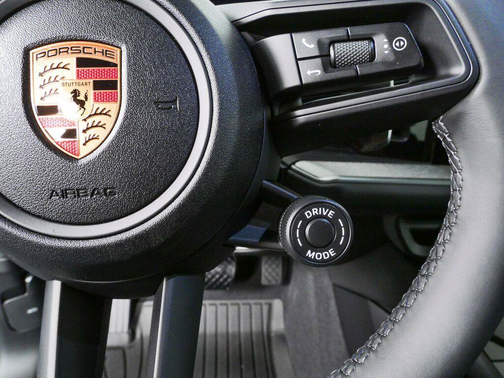 New 2026 Porsche Cayenne AWD/4WD image 11