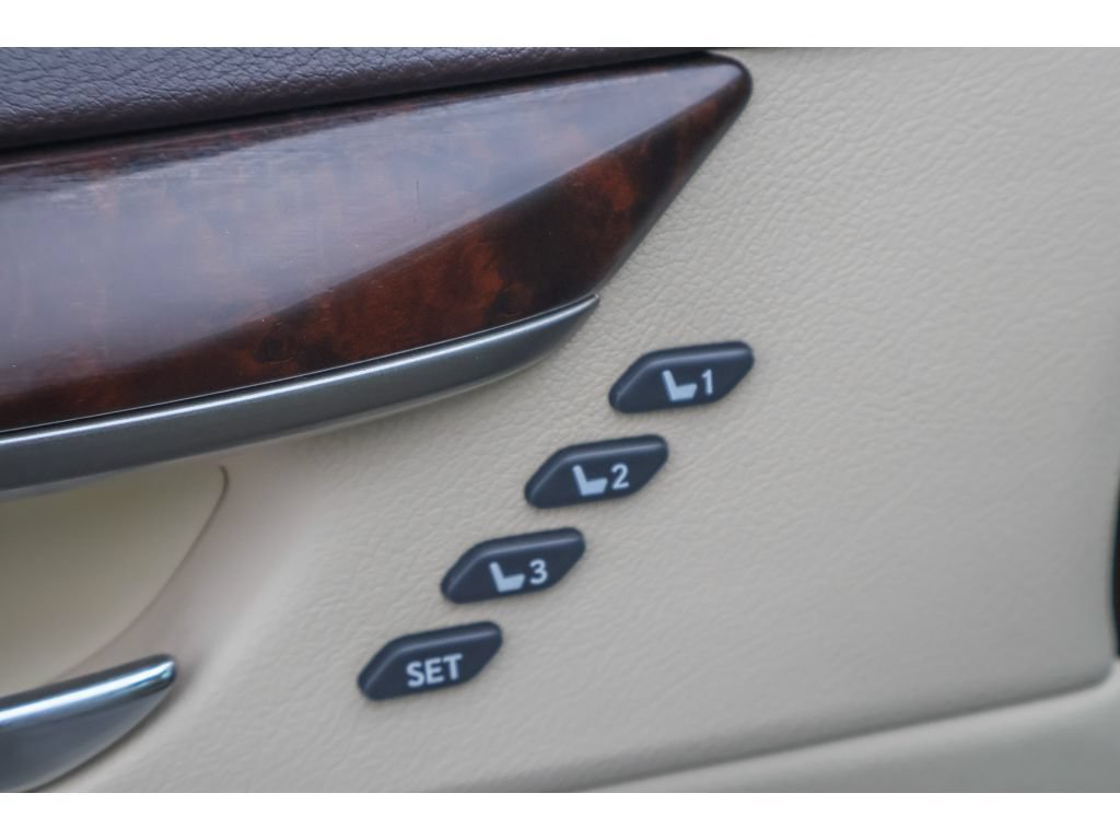 Used 2017 Lexus ES 350 w/ Premium Package FWD image 23
