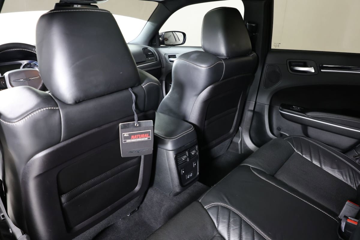 Used 2023 Chrysler 300 C RWD image 49