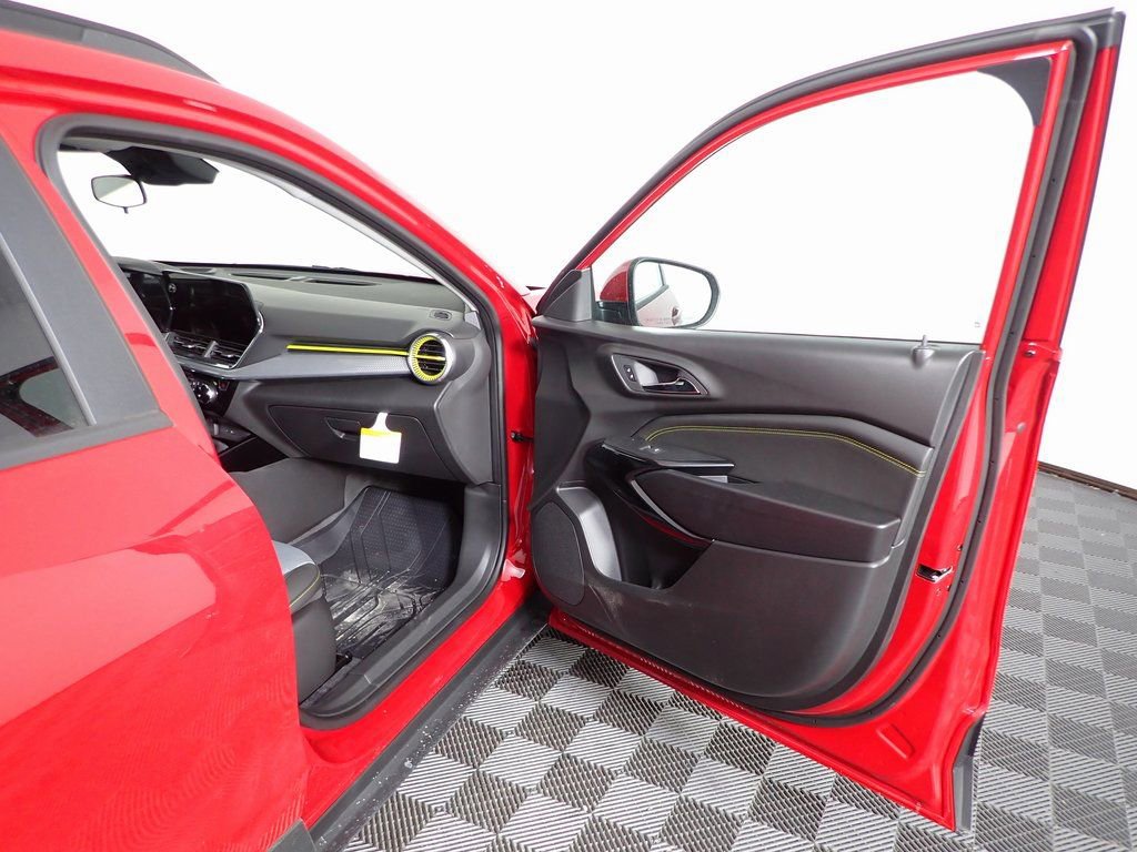 New 2026 Chevrolet Trax LT w/ LT Convenience Package image 30