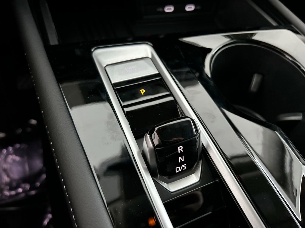 New 2026 Volkswagen Atlas SE image 32