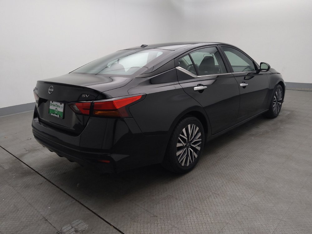 Used 2024 Nissan Altima 2.5 SV image 10