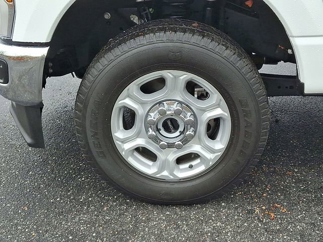 Used 2025 Ford F250 XLT image 8