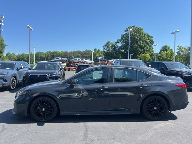 Used 2025 Toyota Camry SE FWD image 10