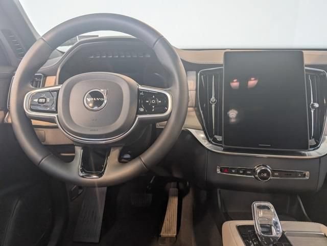 New 2026 Volvo XC90 B5 Core AWD/4WD image 14