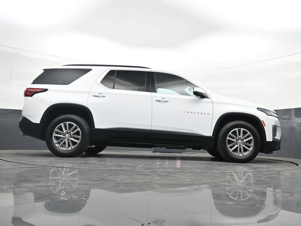 Used 2023 Chevrolet Traverse LT AWD/4WD image 36