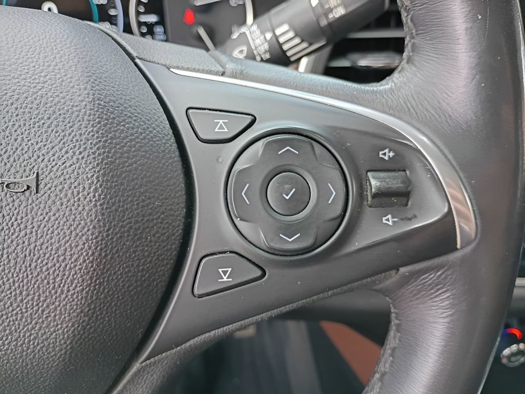 Used 2019 Buick Enclave Avenir w/ Avenir Technology Package image 16