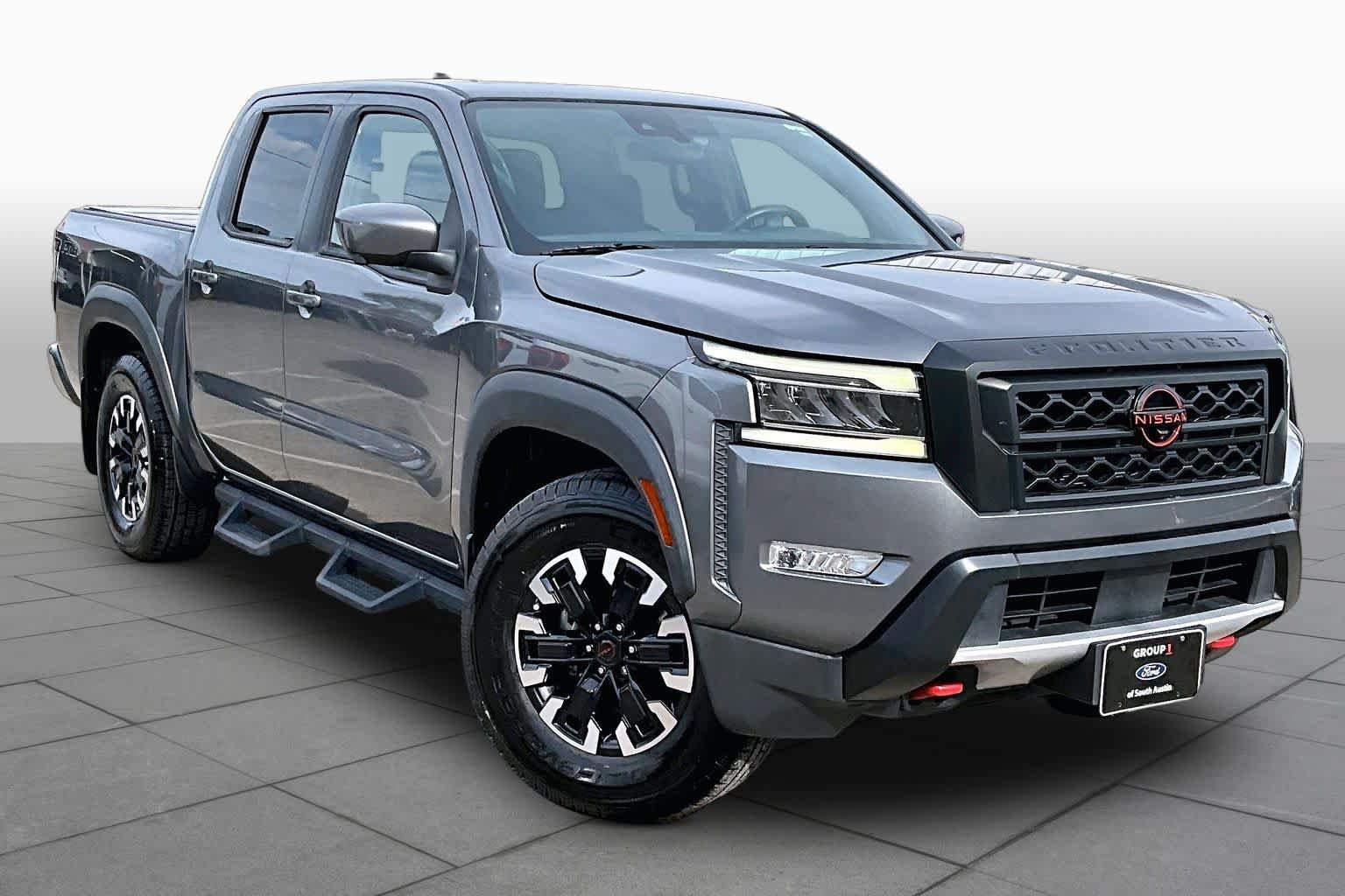 Used 2022 Nissan Frontier Pro-X RWD image 3