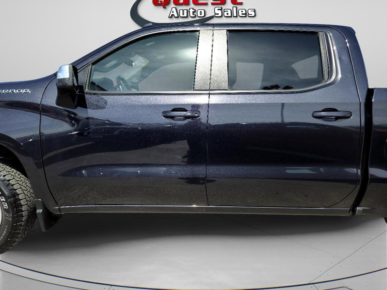 Used 2023 Chevrolet Silverado 1500 LT w/ Protection Package image 3