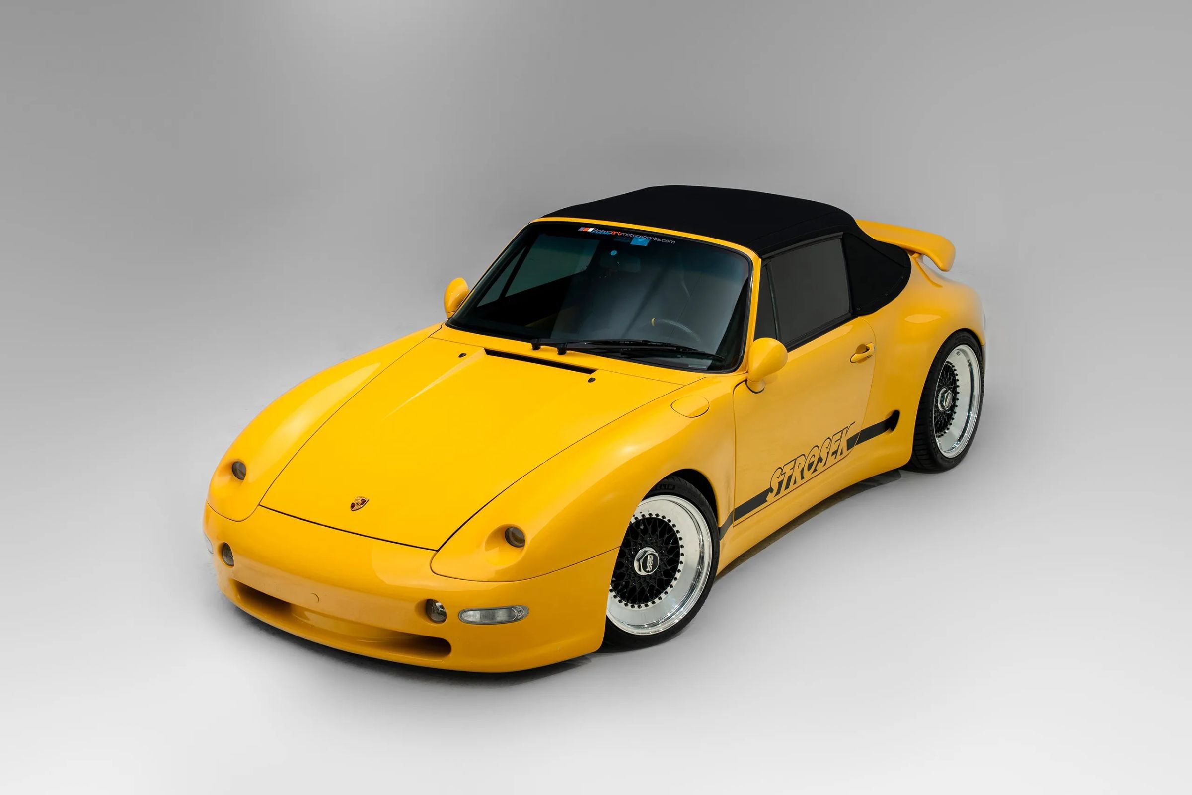 Used 1995 Porsche 911 Cabriolet image 9