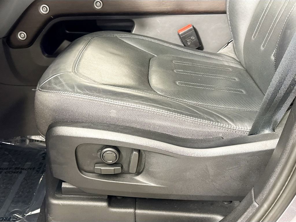 Used 2020 Land Rover Defender 110 X image 24