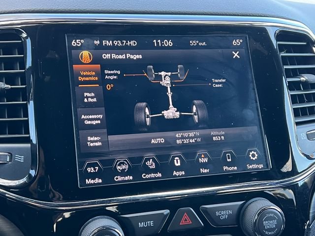 Used 2020 Jeep Grand Cherokee Laredo AWD/4WD image 24