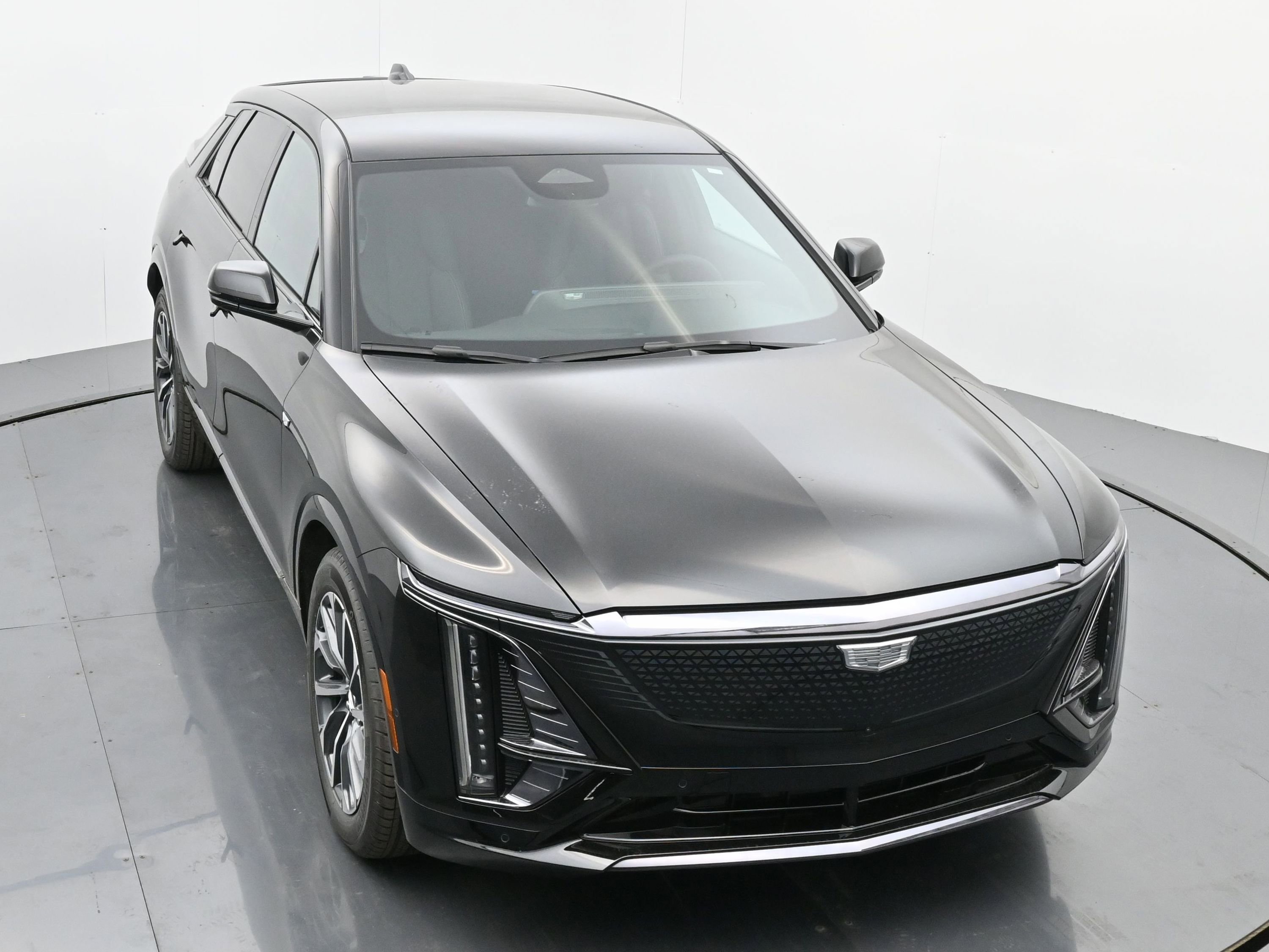 New 2025 Cadillac Lyriq Sport image 30