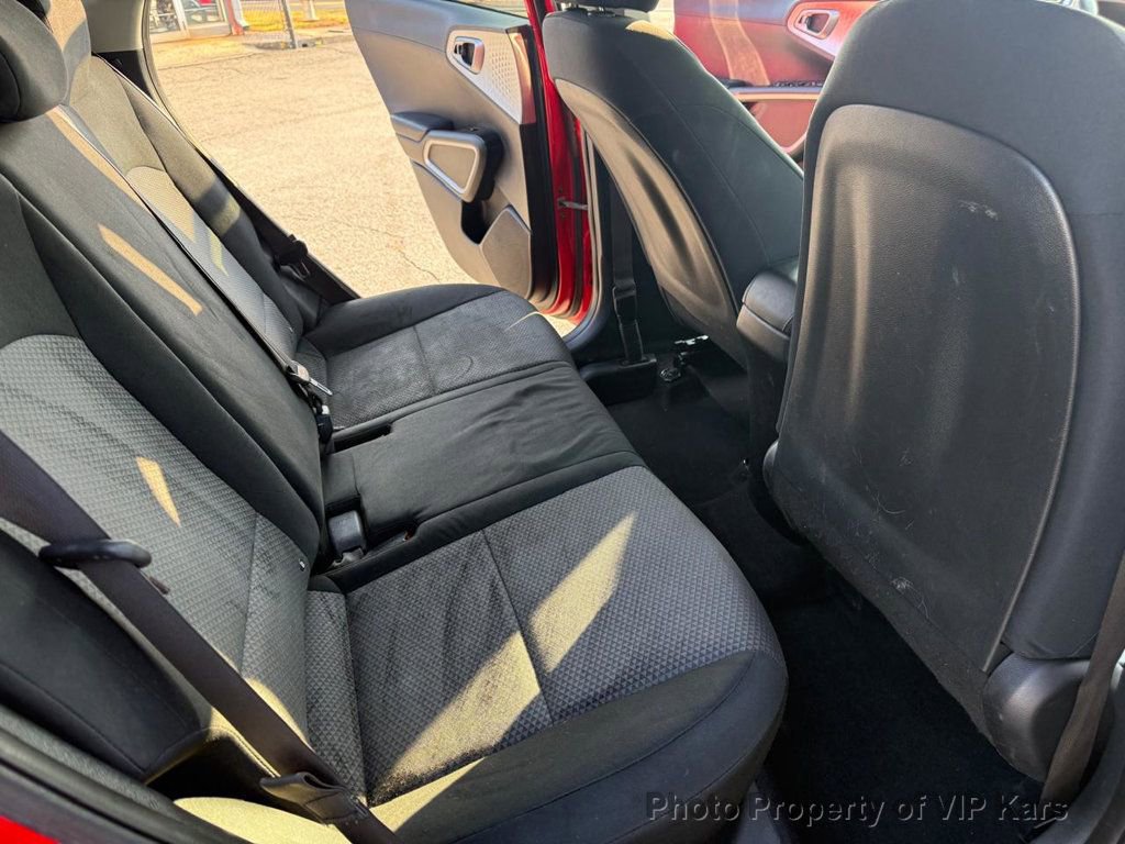 Used 2021 Kia Soul LX image 13