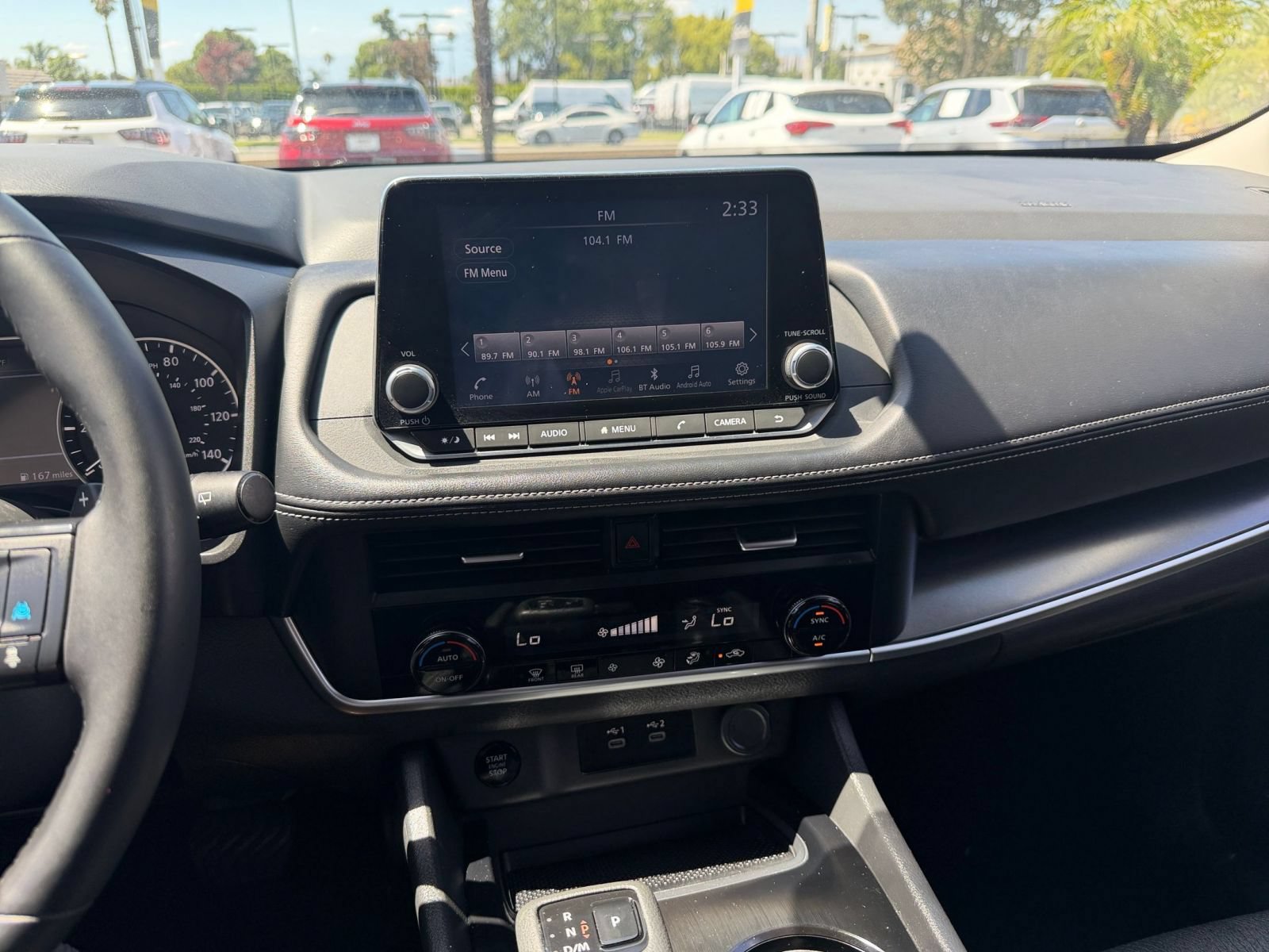 Used 2025 Nissan Rogue SV FWD image 17