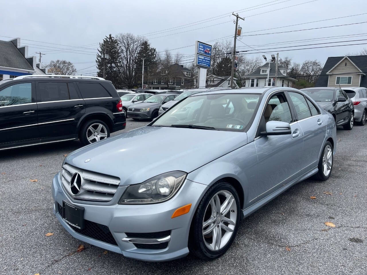 Used 2013 Mercedes-Benz C 300 4MATIC Sedan image 2