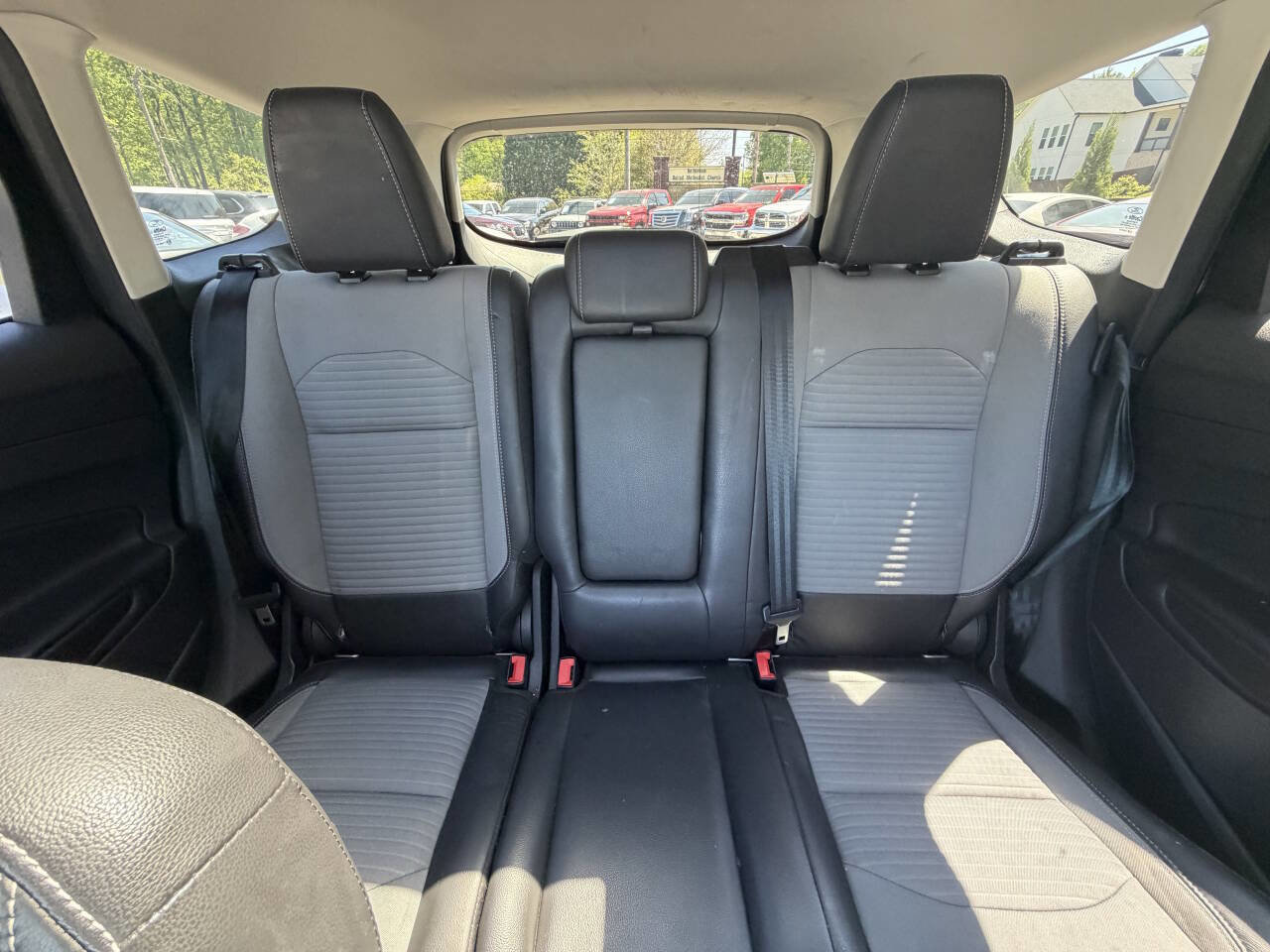 Used 2019 Ford Escape Titanium image 29