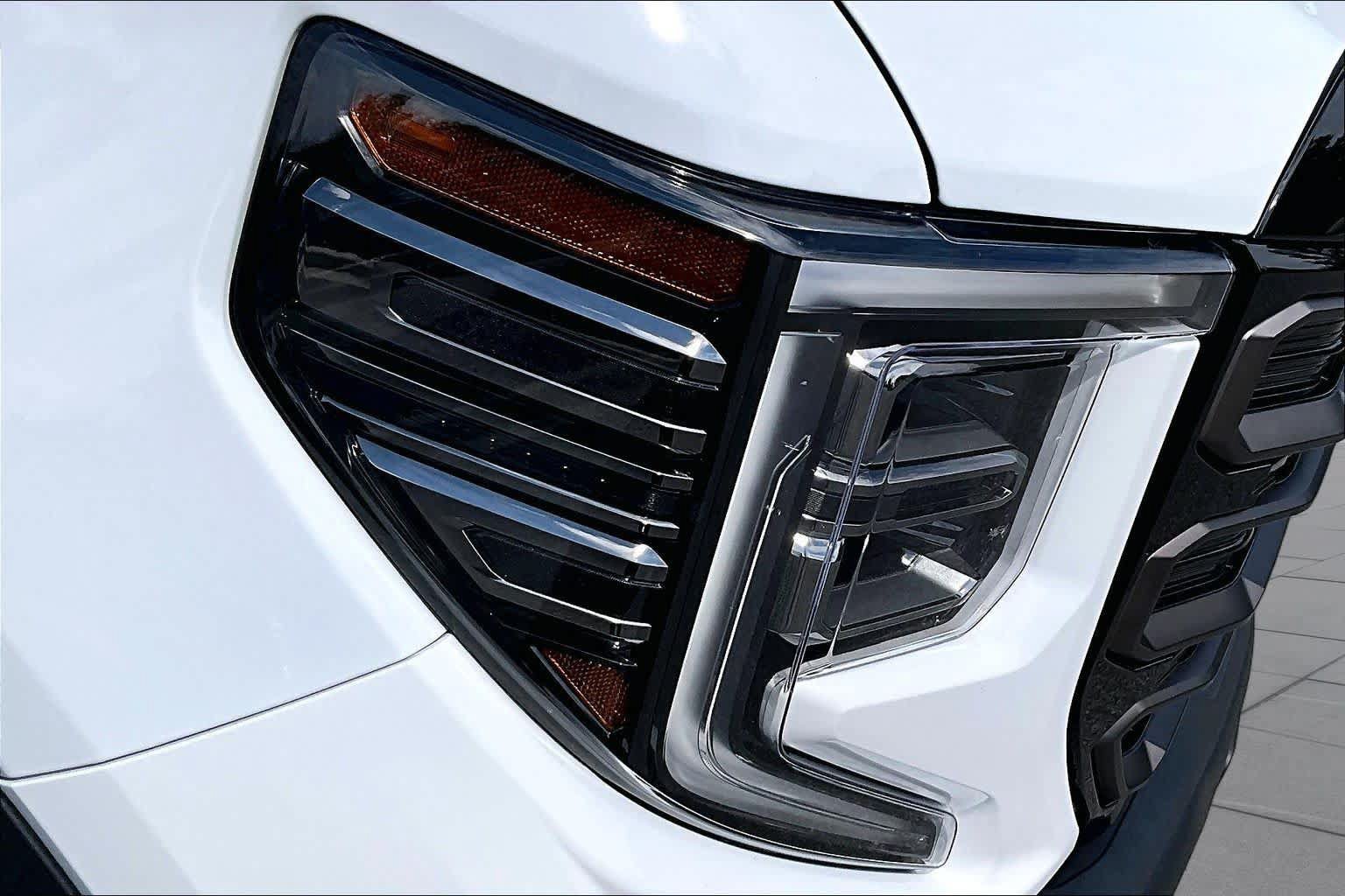 Used 2025 GMC Sierra 1500 AT4X AWD/4WD image 28