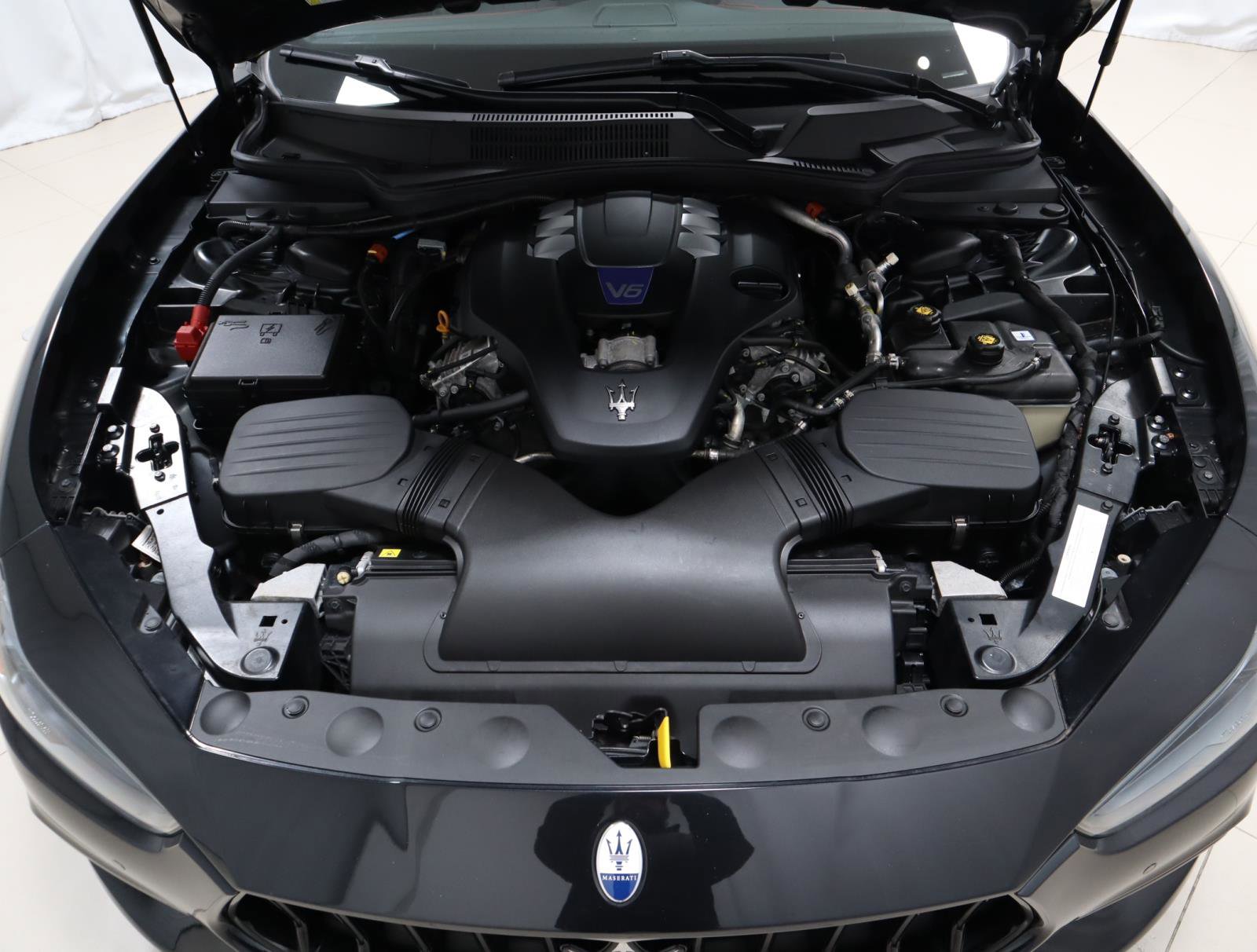 Used 2022 Maserati Ghibli Modena Q4 image 10