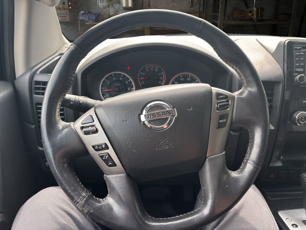 Used 2015 Nissan Titan SV w/ SV Value Truck Package AWD/4WD image 20