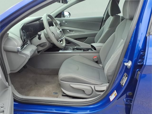 Used 2024 Hyundai Elantra SEL FWD image 15