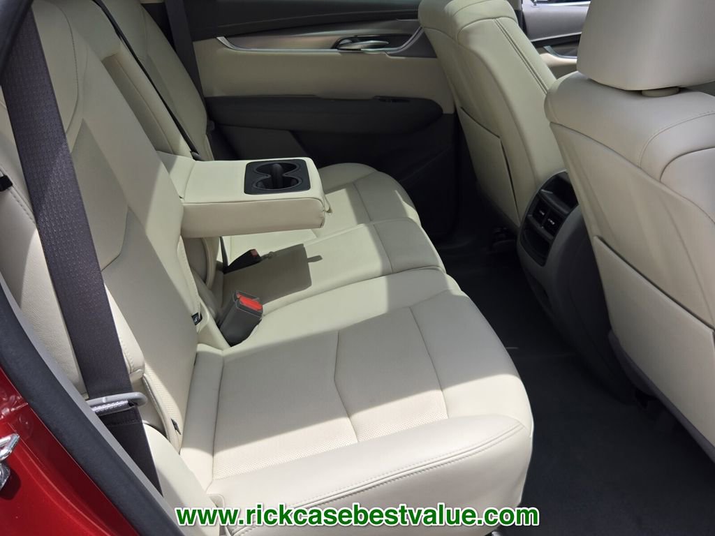 Used 2024 Cadillac XT5 Premium Luxury FWD image 18