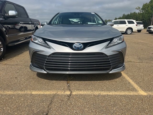 Used 2023 Toyota Camry XLE image 10
