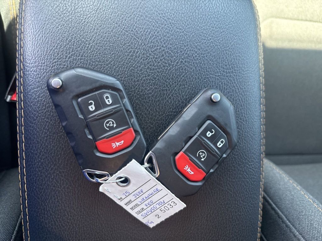 Certified 2025 Jeep Wrangler Unlimited Sahara w/ Safety Group AWD/4WD image 26