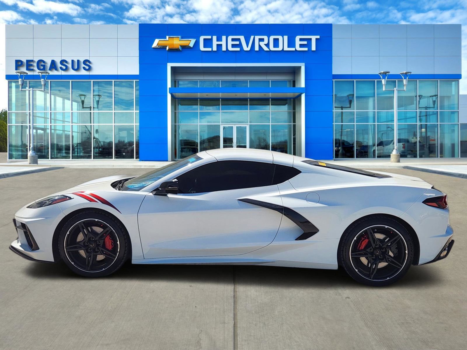 Used 2022 Chevrolet Corvette Stingray w/ Z51 Performance Package image 3