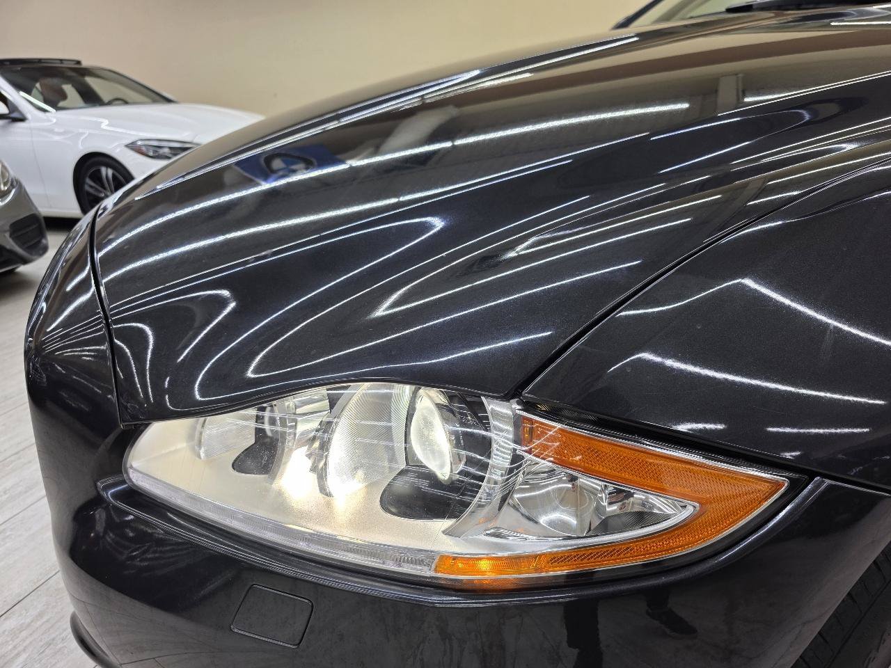 Used 2012 Jaguar XJ RWD image 10