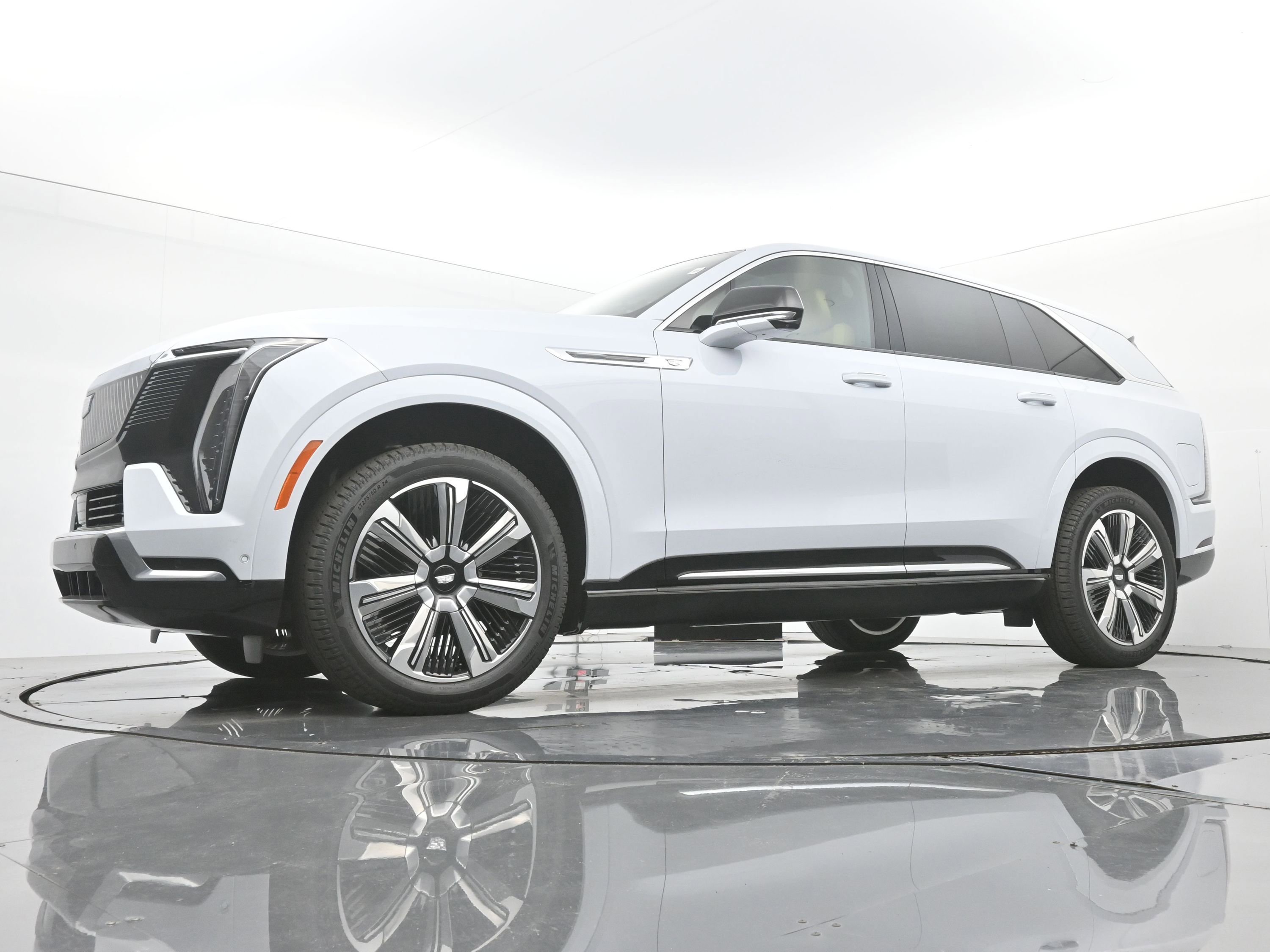 New 2026 Cadillac Escalade IQ Luxury 2 image 16