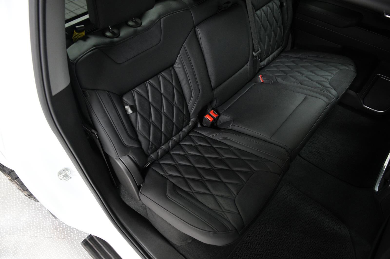 New 2025 GMC Sierra 2500 Denali w/ Denali Reserve Package image 17