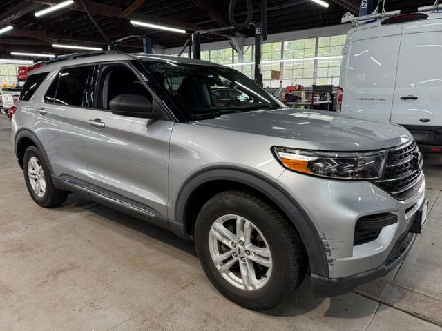 Used 2020 Ford Explorer XLT w/ Comfort Package AWD/4WD image 6