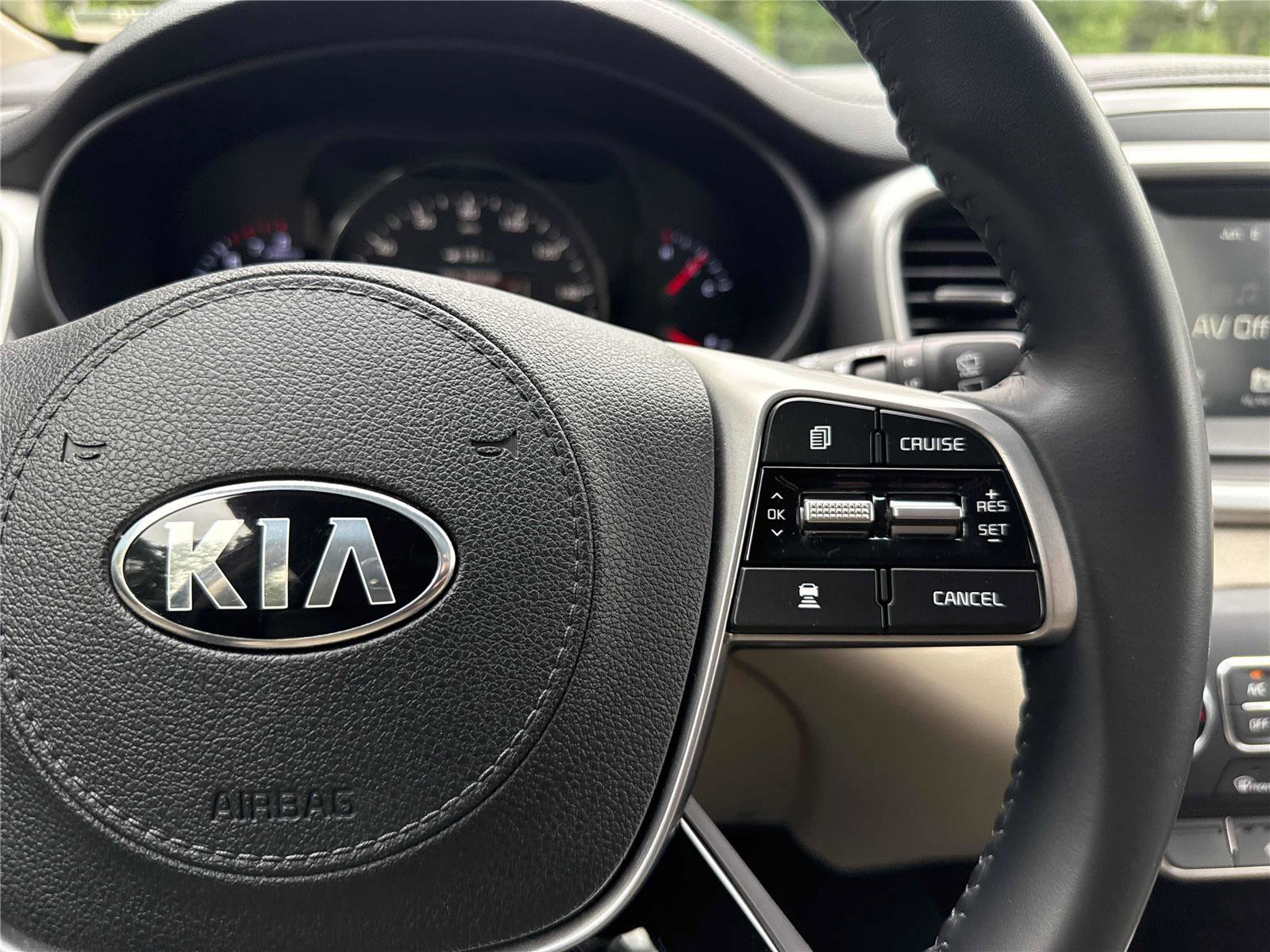 Used 2020 Kia Sorento EX FWD image 19