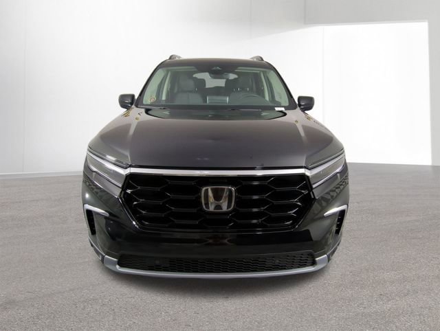 New 2025 Honda Pilot Touring image 15
