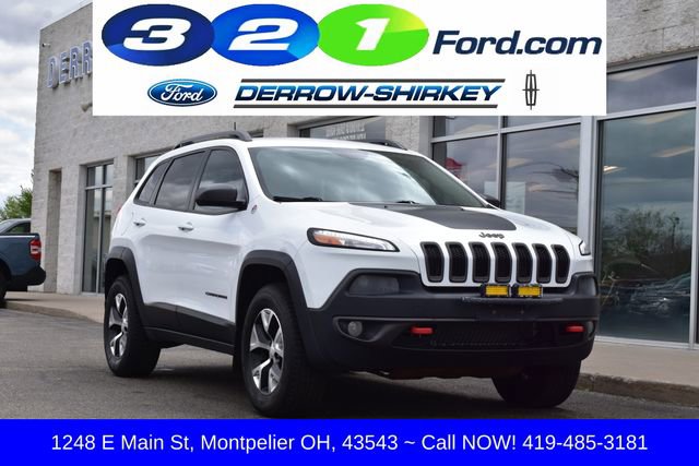 Used 2018 Jeep Cherokee Trailhawk w/ Cold Weather Group AWD/4WD image 1