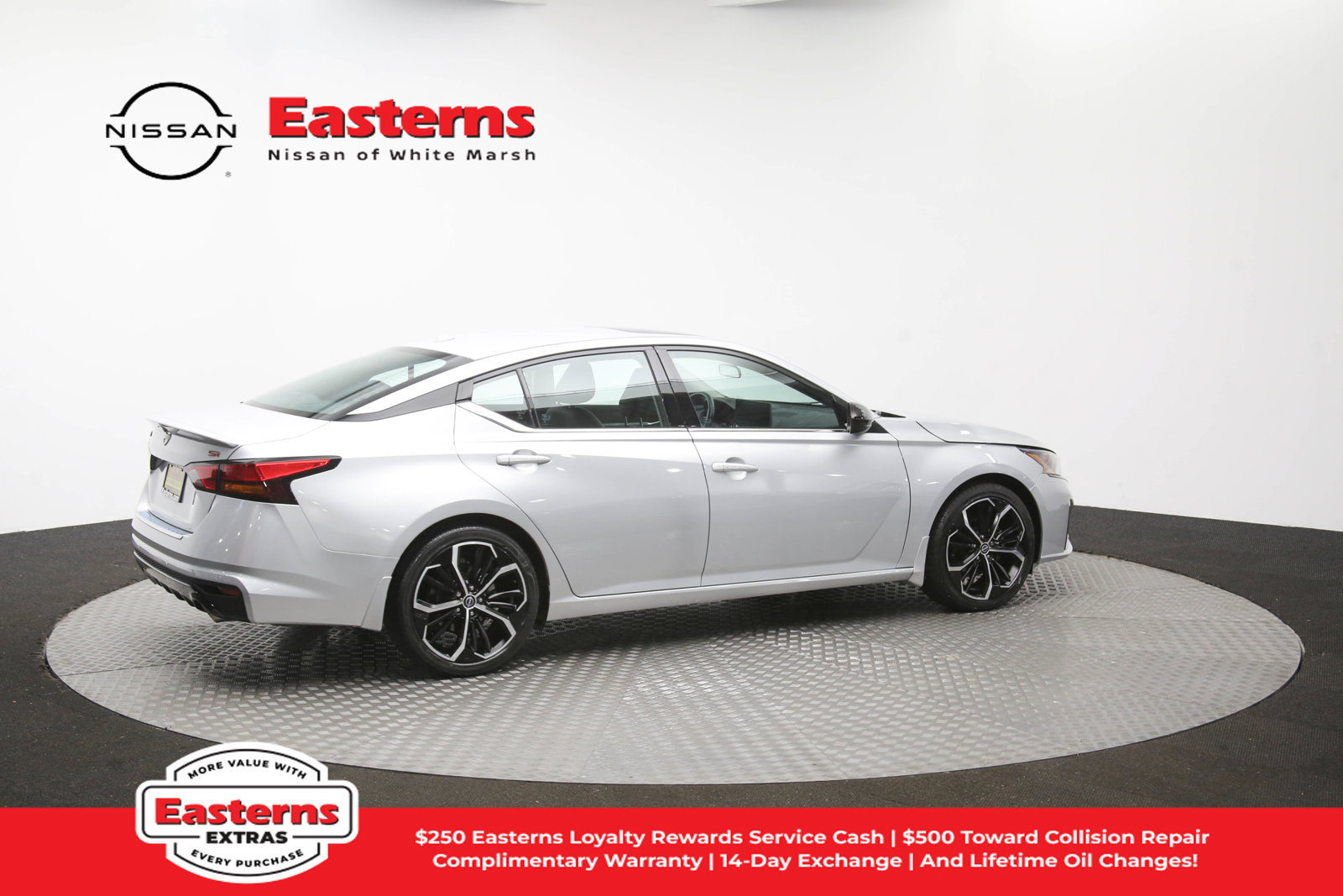 Used 2023 Nissan Altima 2.5 SR w/ SR Premium Package FWD image 41