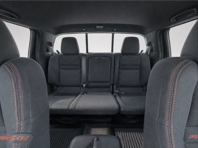 Used 2022 Nissan Frontier PRO-4X AWD/4WD image 17