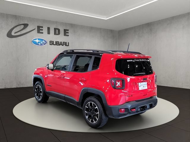 Used 2023 Jeep Renegade Trailhawk w/ Trailer Tow Group AWD/4WD image 9