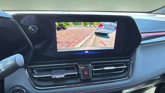 Used 2024 Chevrolet TrailBlazer RS image 28