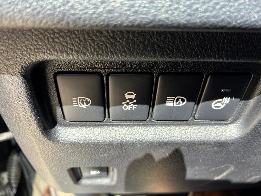 Used 2022 Lexus GX 460 w/ Black Line Special Edition AWD/4WD image 17