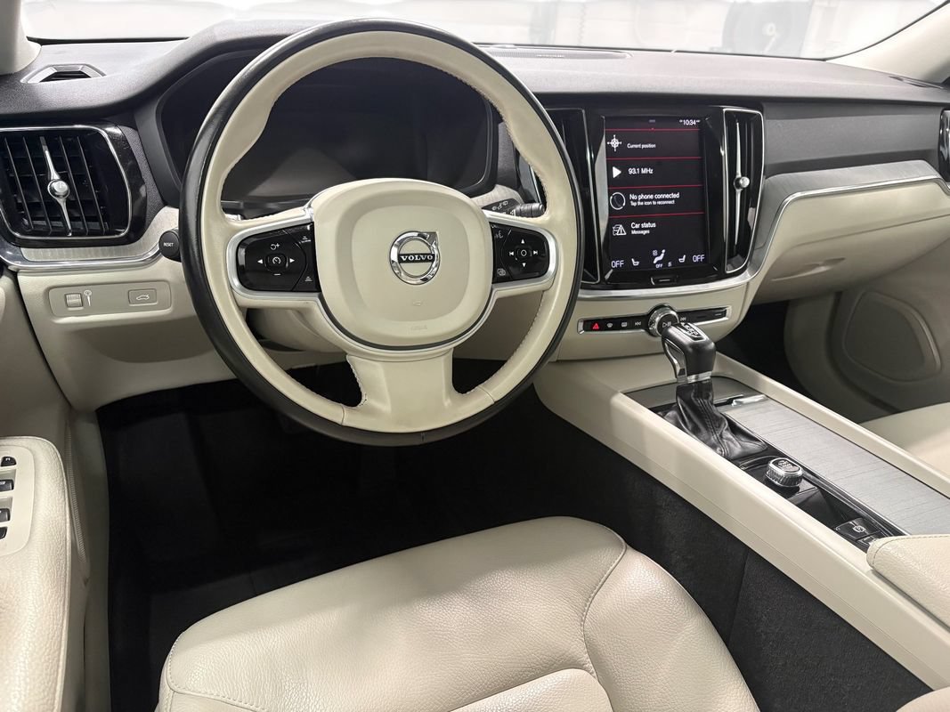 Used 2022 Volvo V60 T5 Cross Country w/ Climate Package AWD/4WD image 15
